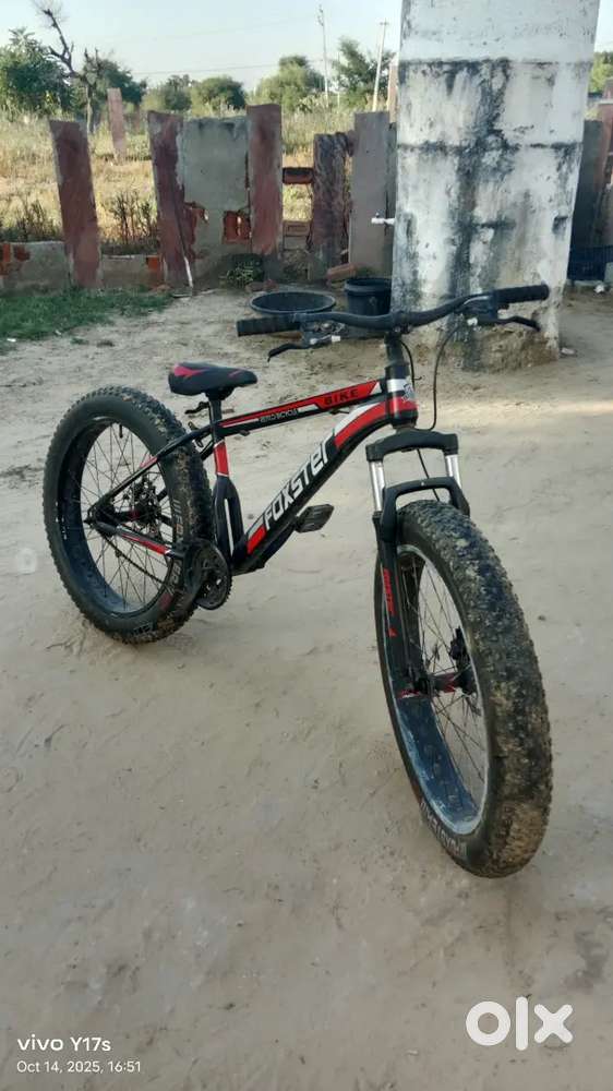Streethawk Kids Bicycle in black colour