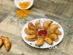 Tikha Kathiyawadi Ghoogra