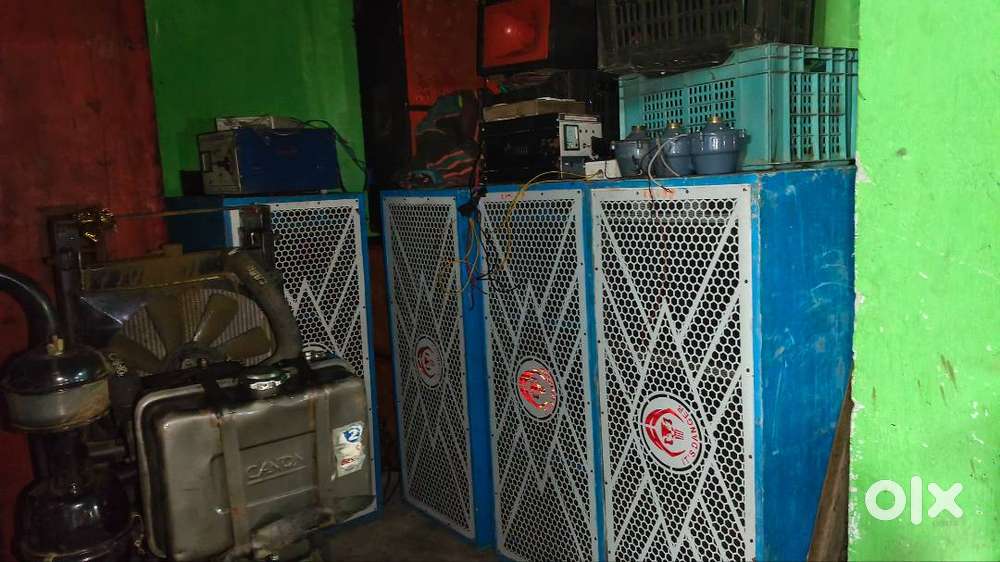 Dj box masin floor stand