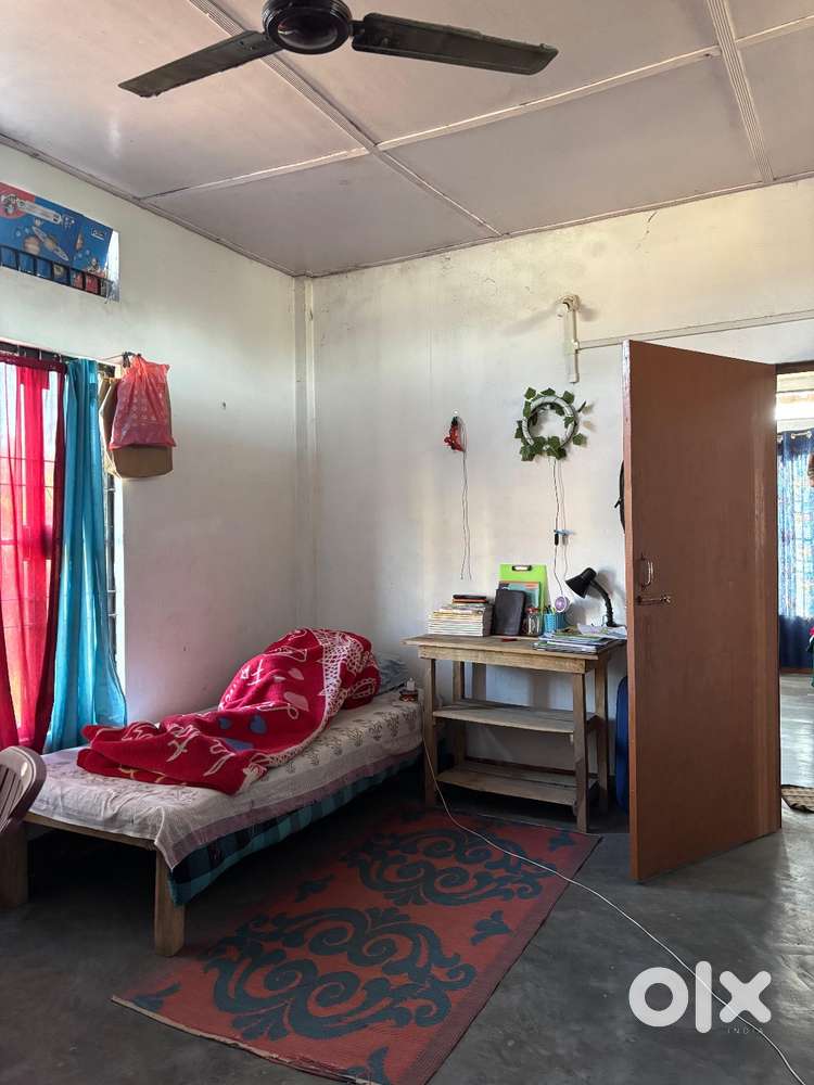 GIRLS PG with self cooking