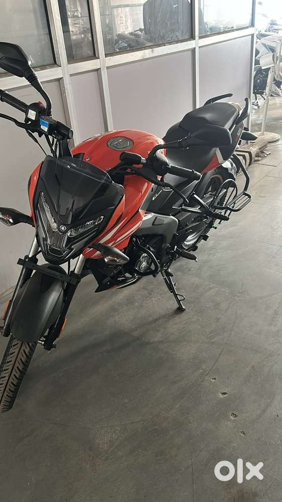 Bajaj Pulsar Ns 125
