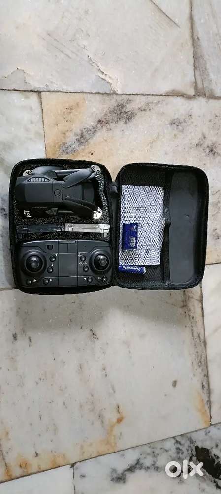 Brushless motor E88 drone full top condition