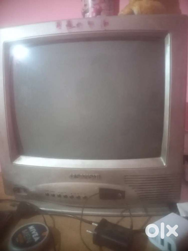 Table TV 10 yrs old