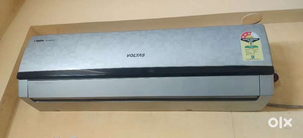 1.5 TON AC Voltas indoor and LG outdoor