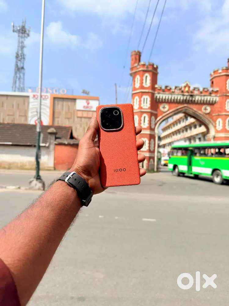 IQOO Z9S PRO 8 GB 256 GB ORANGE COLOUR