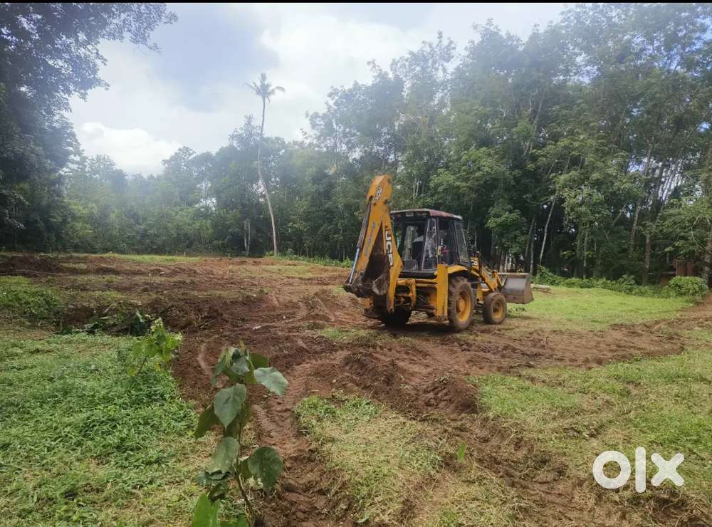 ഓമല്ലൂർ. മുറിപ്പാറ ജംഗ്ഷന് സമീപം. 1 lac താഴെ ഹൗസ് plot. ( Omaloor )
