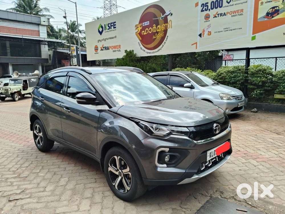 Tata Nexon 1.5 Revotorq XZA Plus Premium, 2022, Diesel