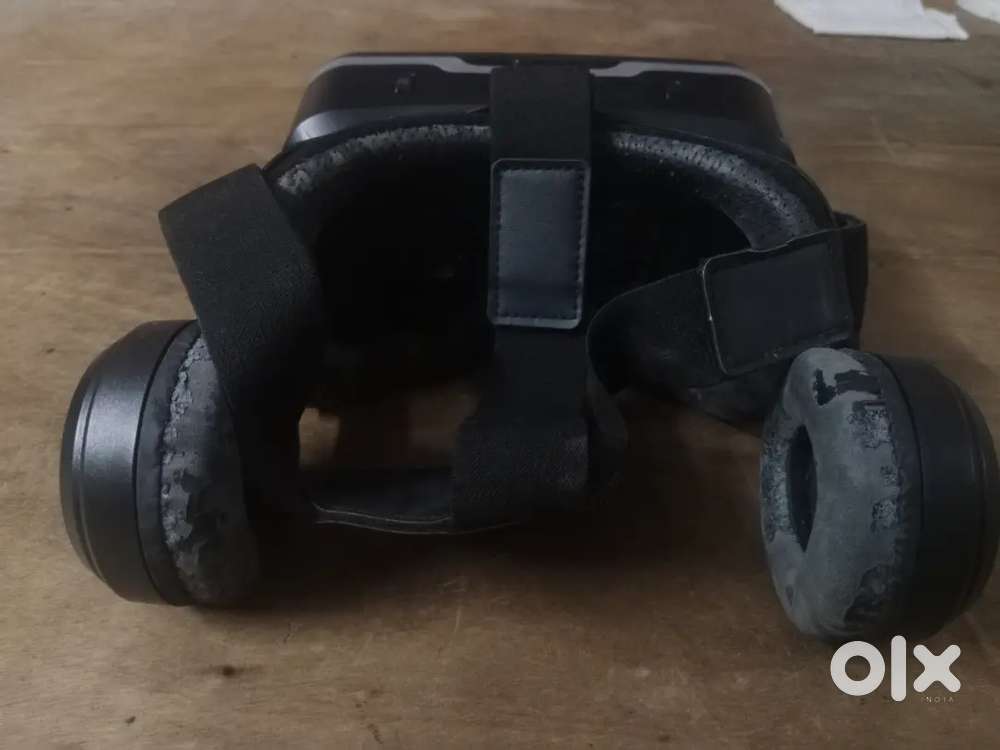 Virtual reality headset