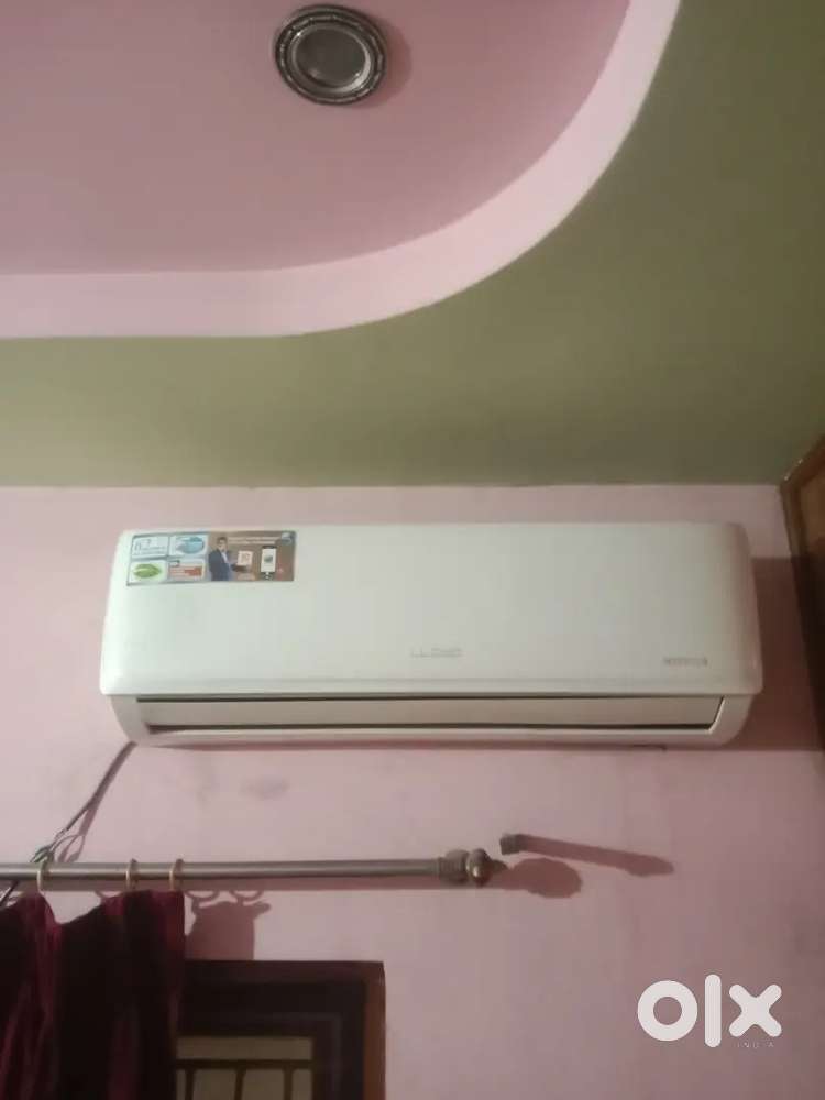 Lloyd split ac