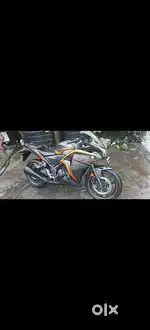 CBR 250R well mentain...