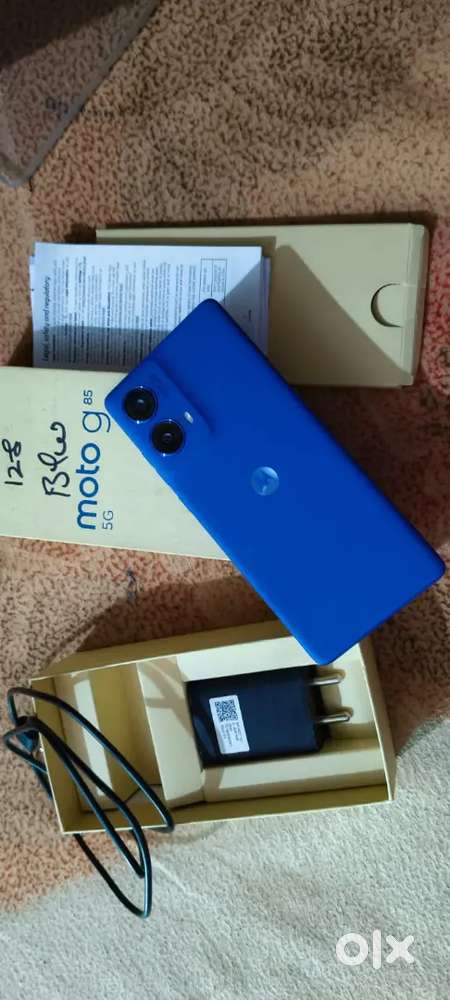 Motorola g85 5G 8GB RAM 128 memory
