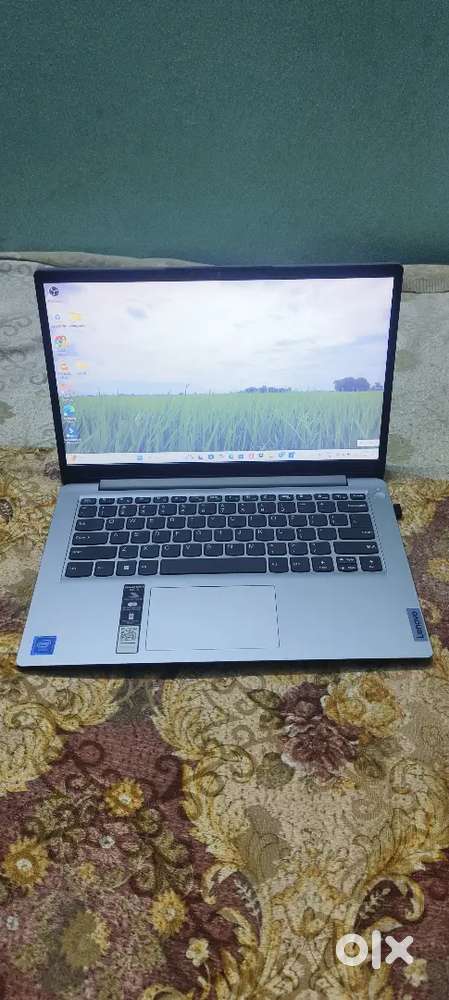 Lenovo laptop windows 11