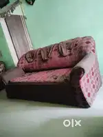 1 sofa comebed  good condison