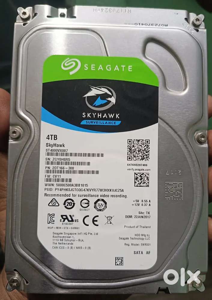 4 tb hard disc at 4200 each