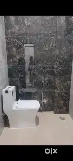 (Only for Girls)1 Room with bed wardrobe RO geyser Wifi common kitchen