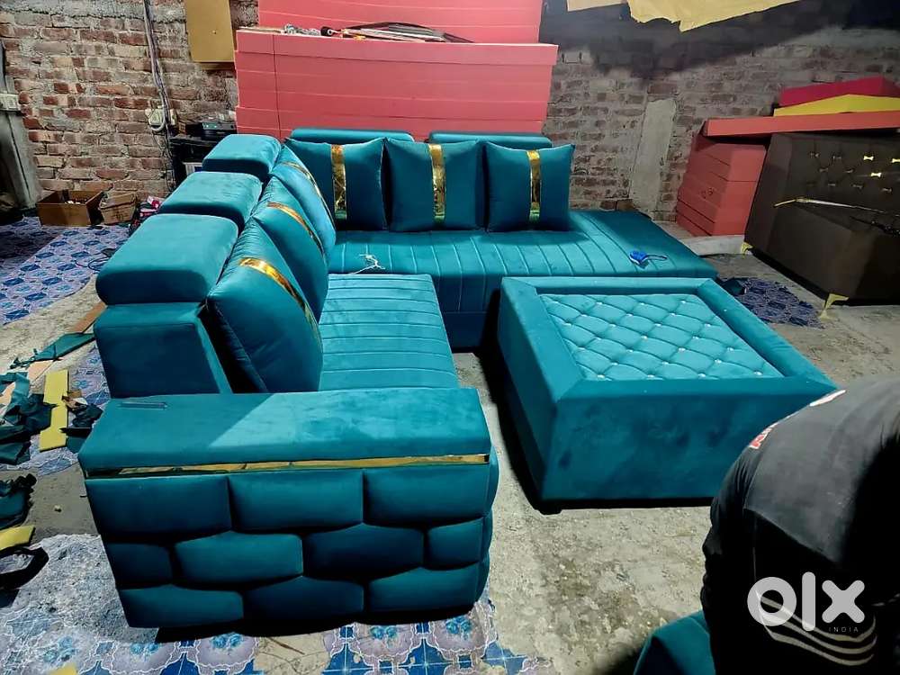 C green colour me sofa set