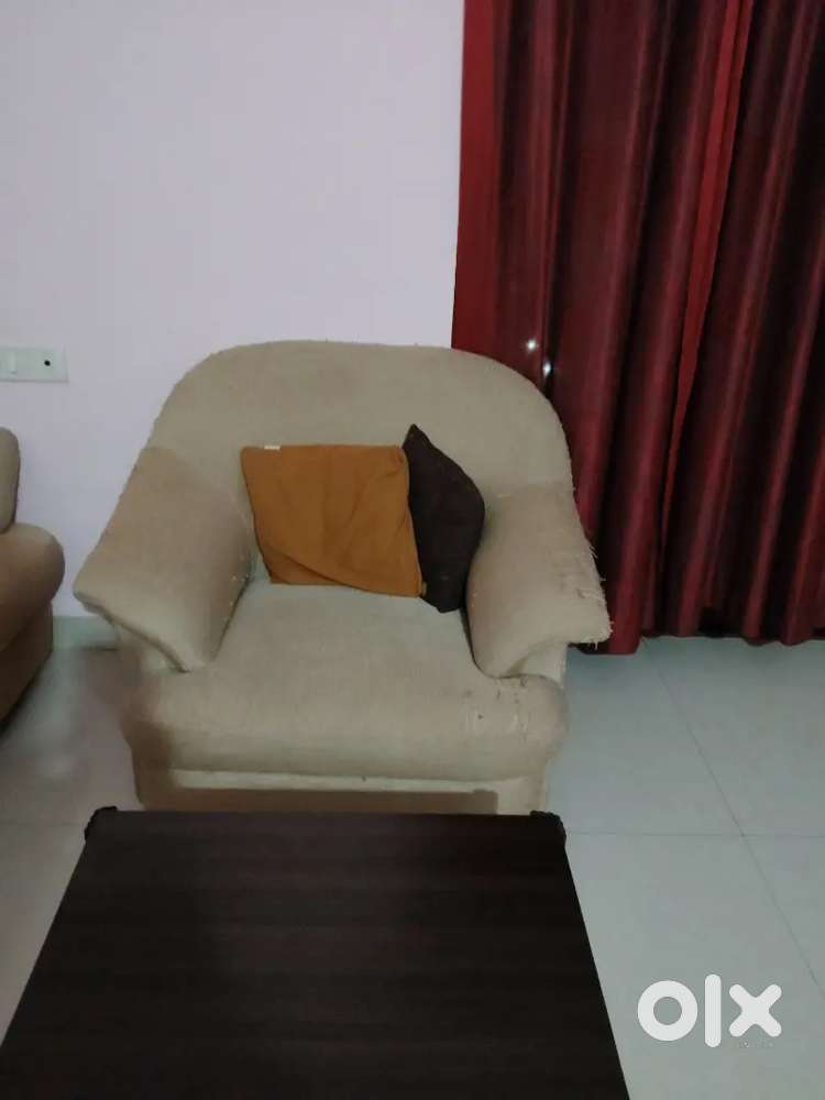 3 seater and 2 single sitting sofa set