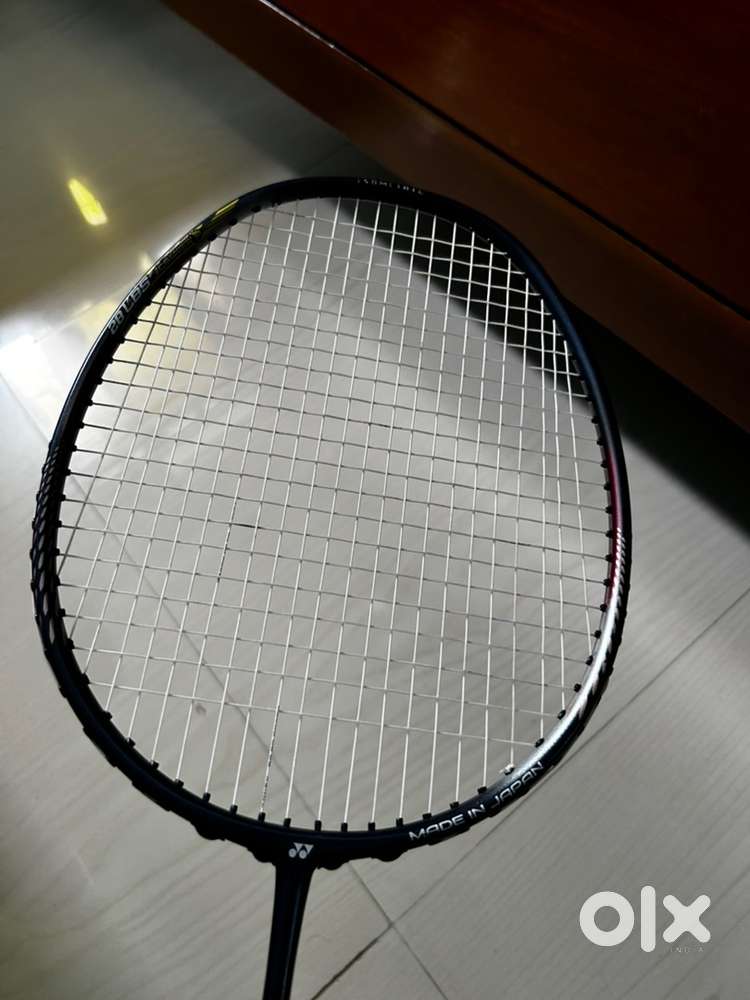 Yonex badminton racket