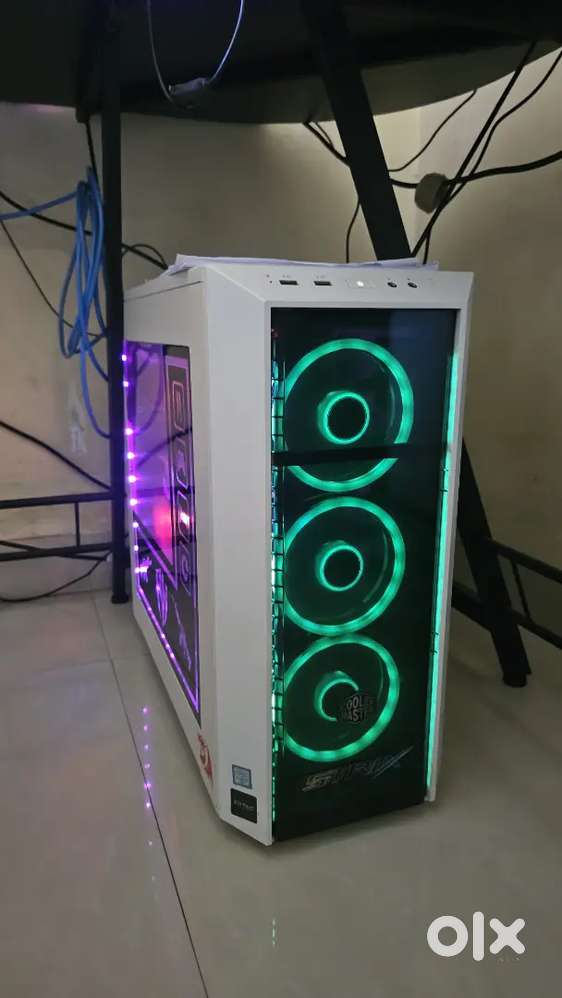 Desktop for sale