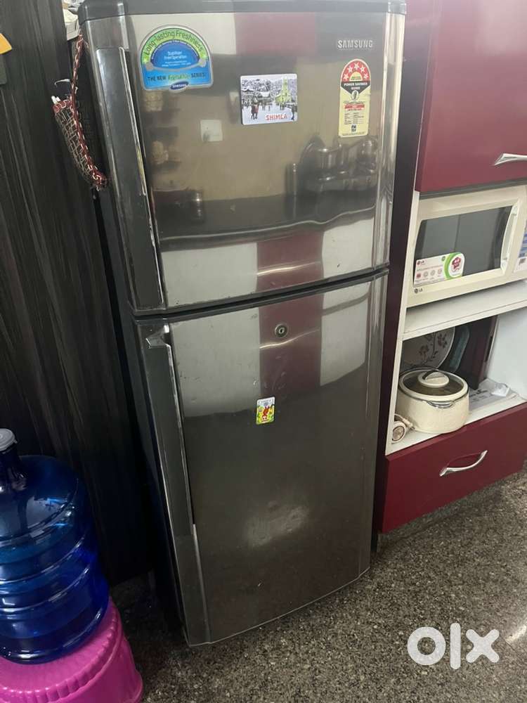 Double door fridge in excellent condition