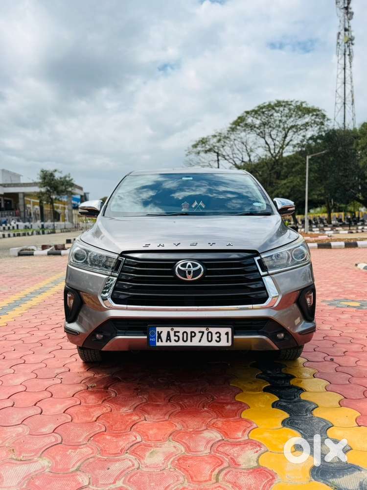 Innova Crysta with full service maintained vehicle