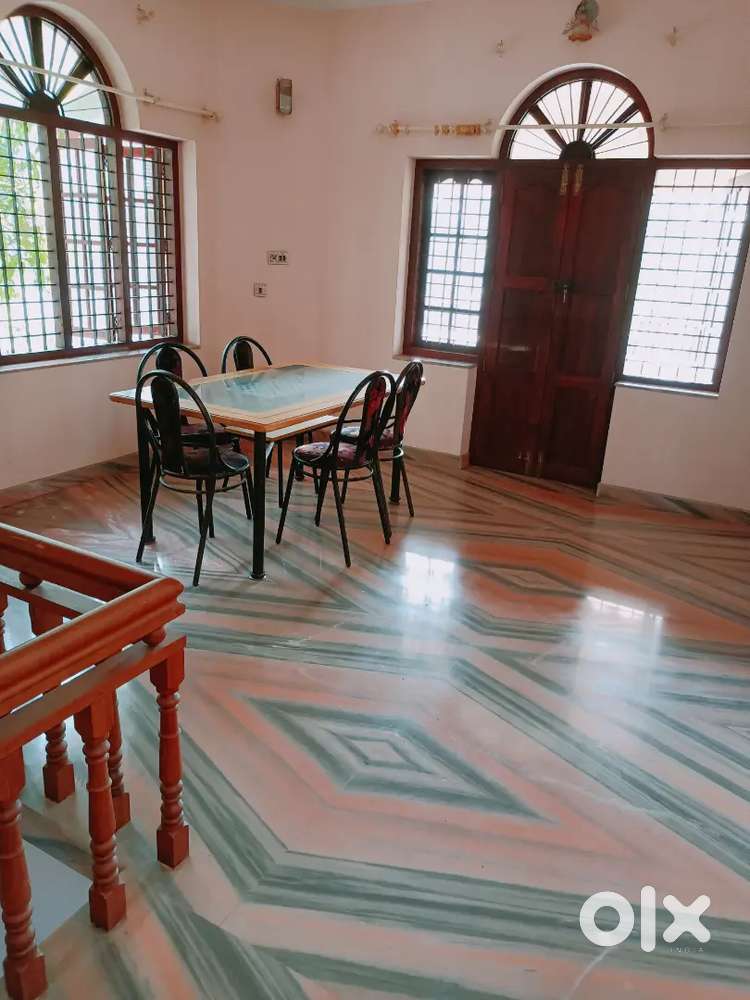 4.5 lakhs/ cents, 80 cents land and 5 bed house building