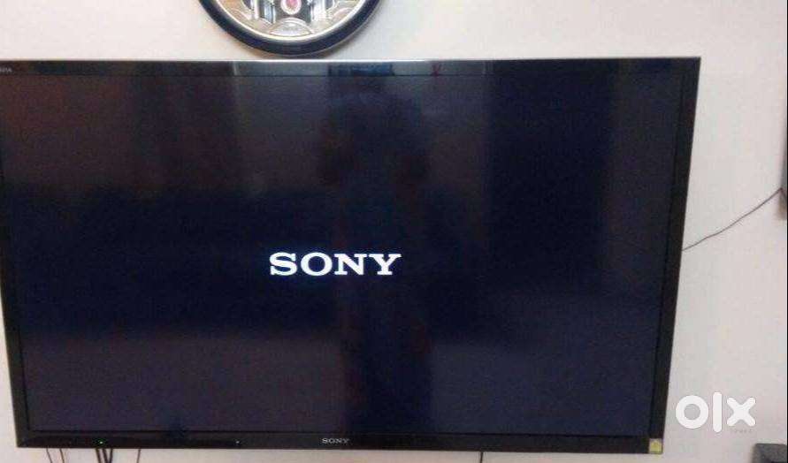 IPS Sony 42 UHD Slim LEDTV with Dual HDMI n USB 2160p sharp output