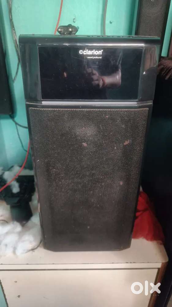 Clarion 4.1 home theatre new condition new condition remote Bluetooth