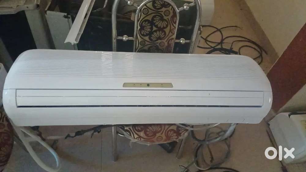 Indoor available and service available