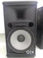 JBL SRX speaker box (4Nos)