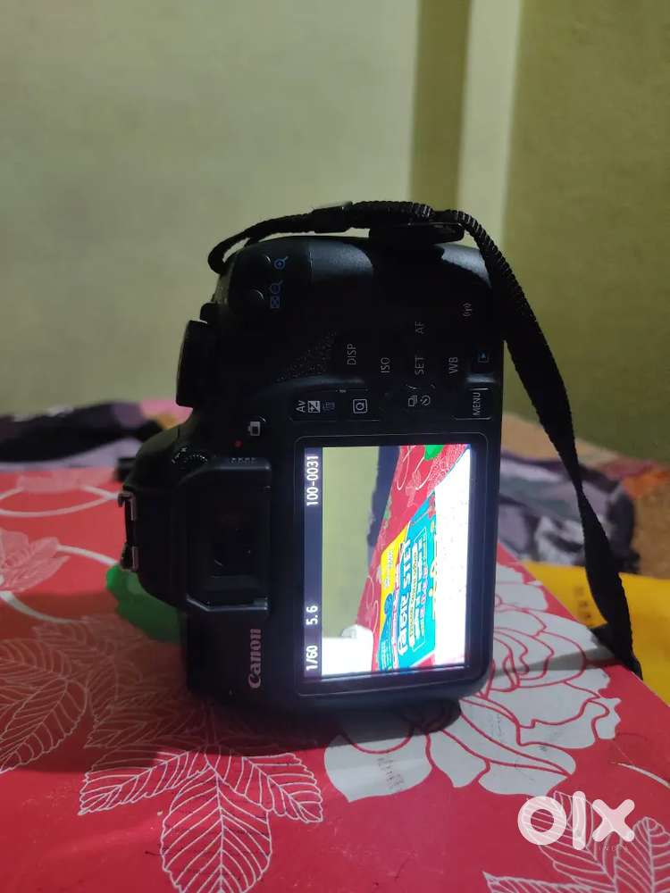 Canon 1500d dslr