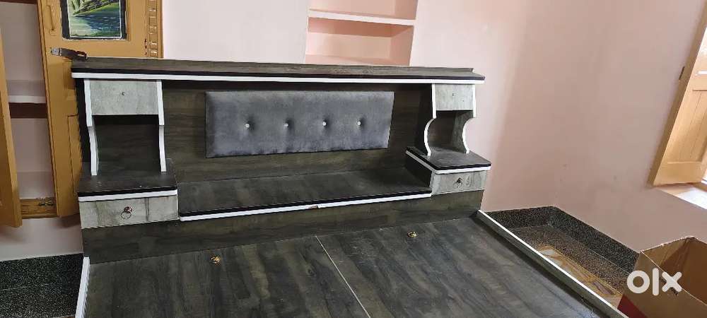 Big size bed
