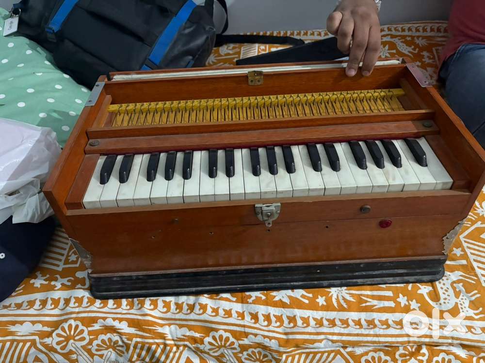 Harmonium sale urgently