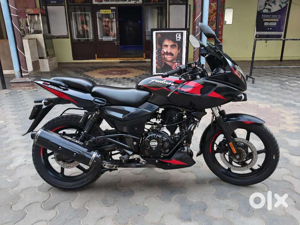 Pulsar 220F Excellent Condition