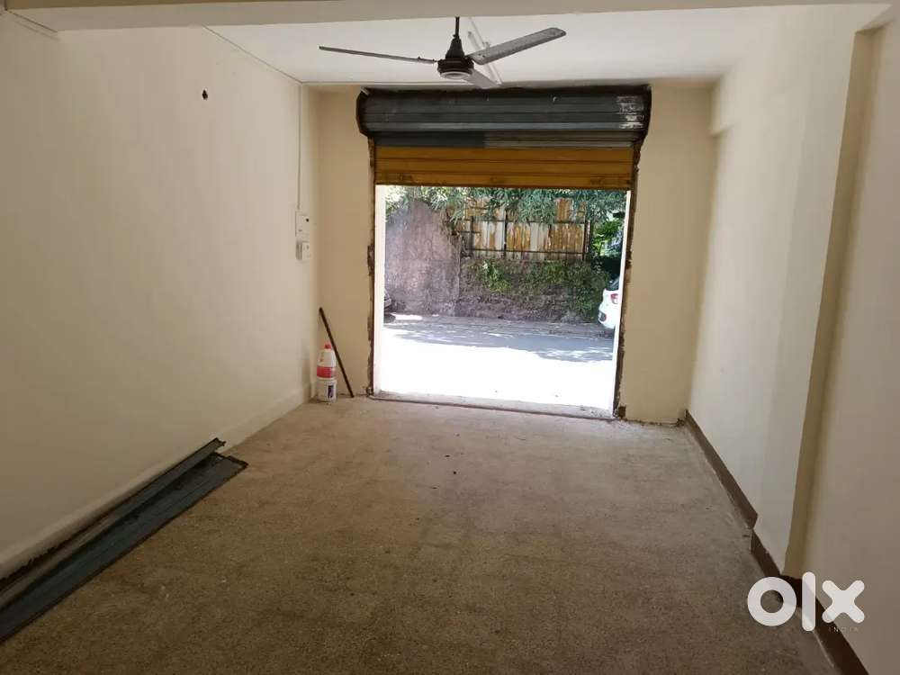 Shop for sale in Miramar @ 60 lakhs