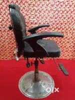 Beauty parler  saloon chair