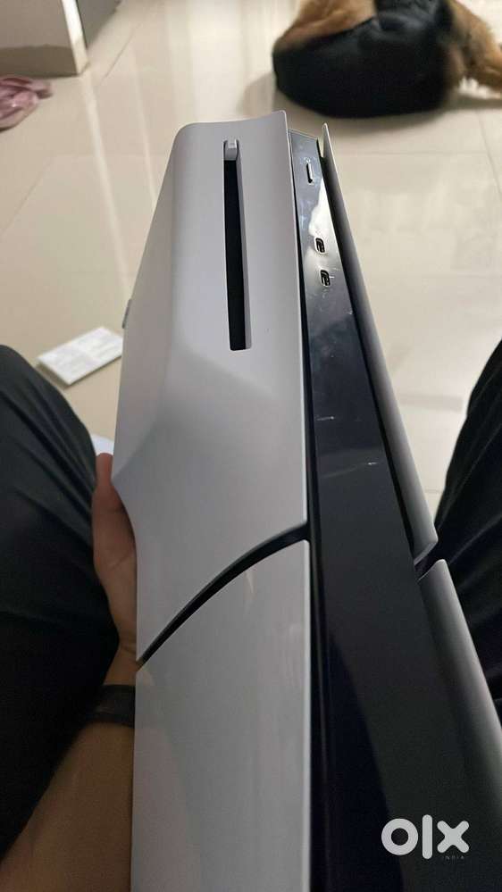 ps5 slim disc 5 month old