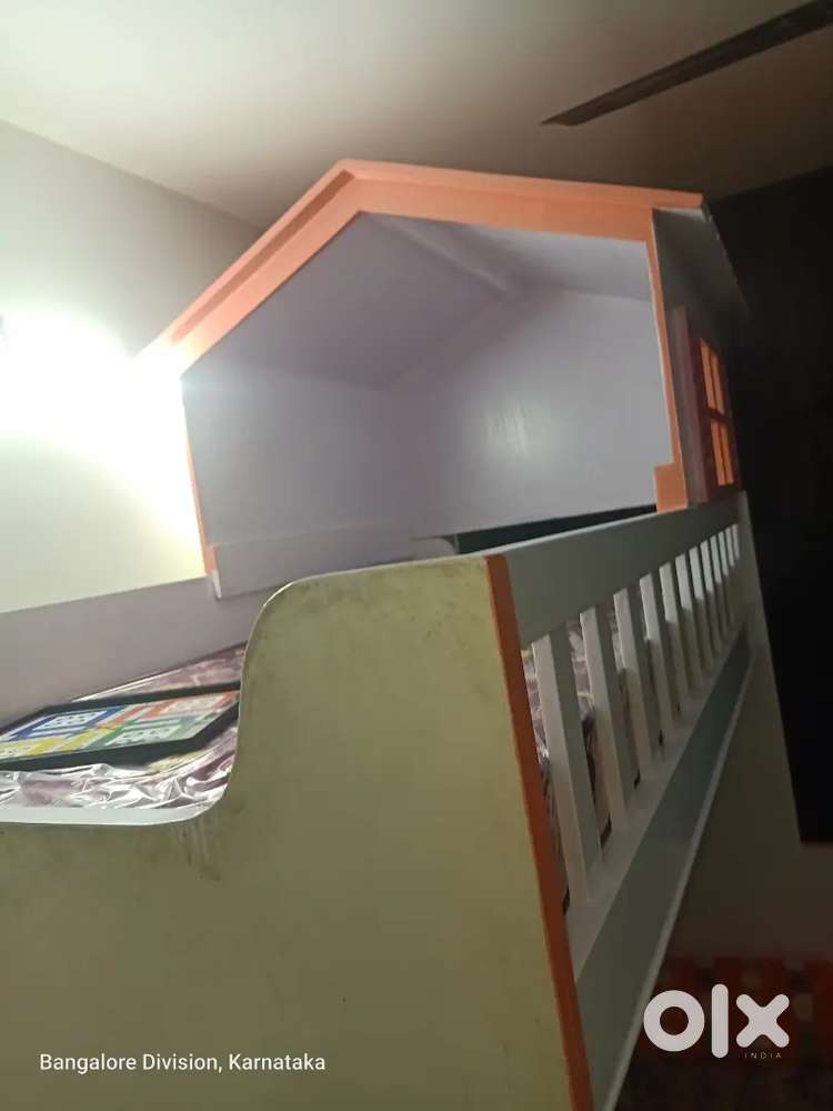 Bunk bed  for kids very good condition beautiful colours