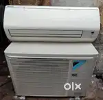 Daikin AC split 5 star 1 ton with remote