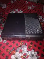 Xbox 360 good condition bus andar kuch kharabi Hain