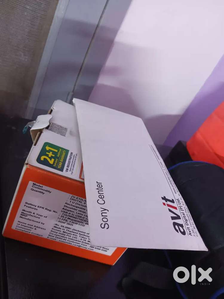 Sony ZV E10 with Sigma 30mm with zhiyun crane 3 ghumbal