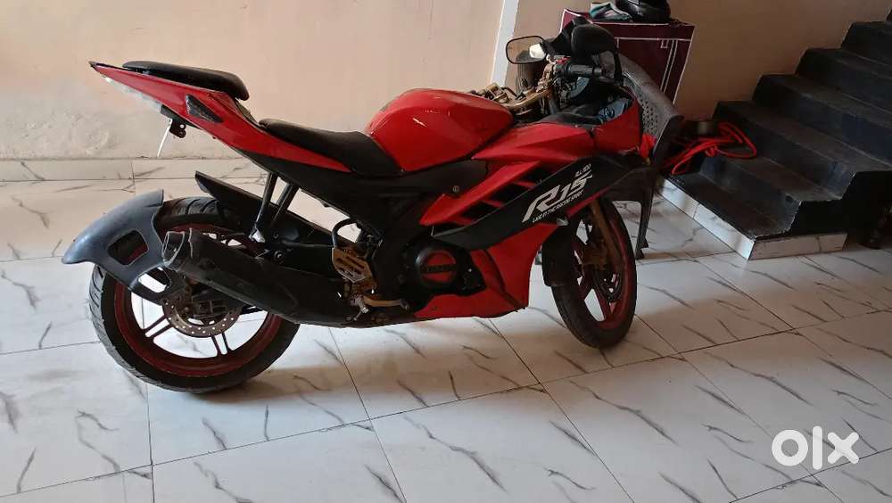 R15 v2 . Black and red  hai 55000 chali huyi hai