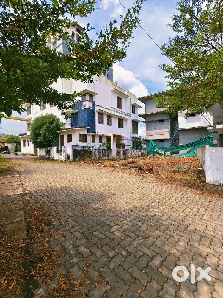 4 Cent Gated Villa Plot For Sale @ kakkanad Infopark