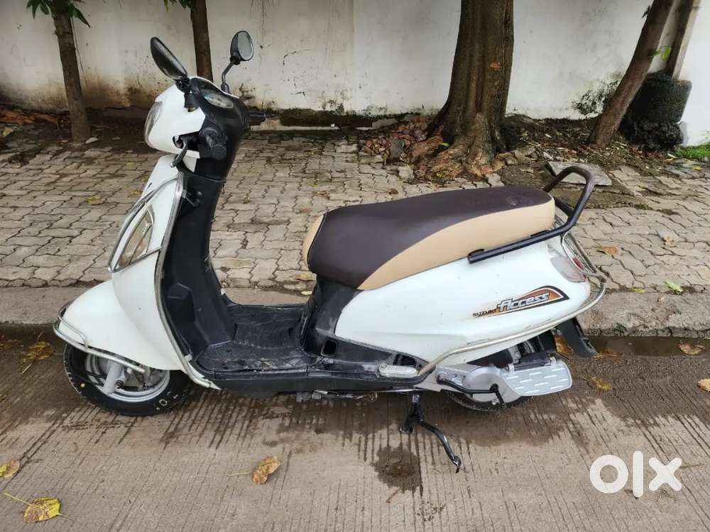 Fix price Suzuki access 125cc 2015 model 1st owner top condition