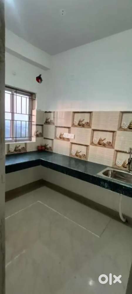 2 room and 1 room is vacant