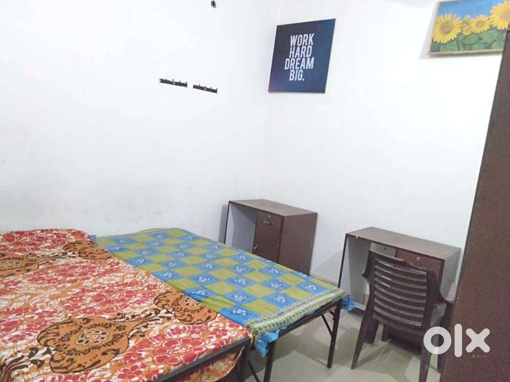 Single Room for Rent in Aliganj