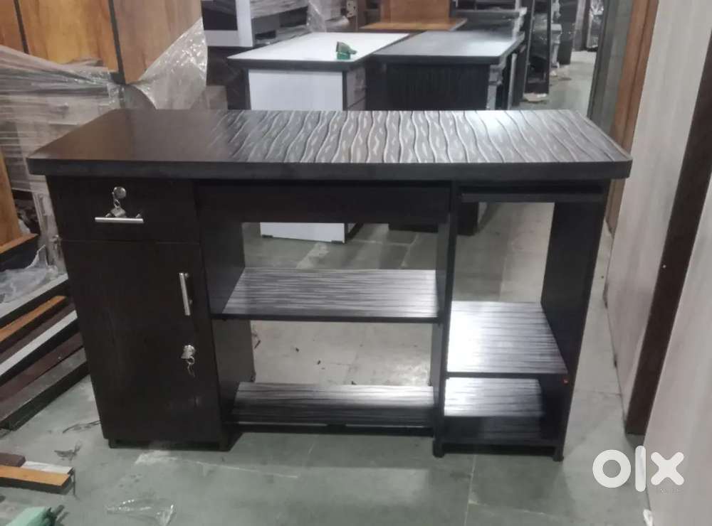 Computer table available at factory rate in Rander