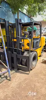 Godrej forklift 5 ton 2016