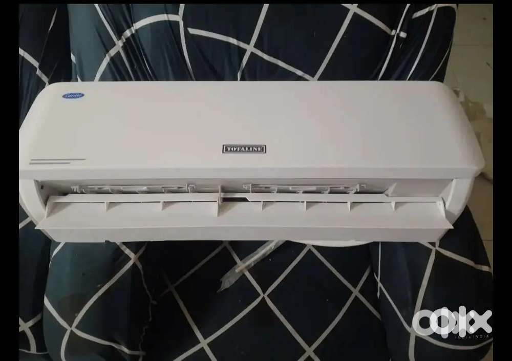 Carrier Ac 1.5 ton Inverter AC front part