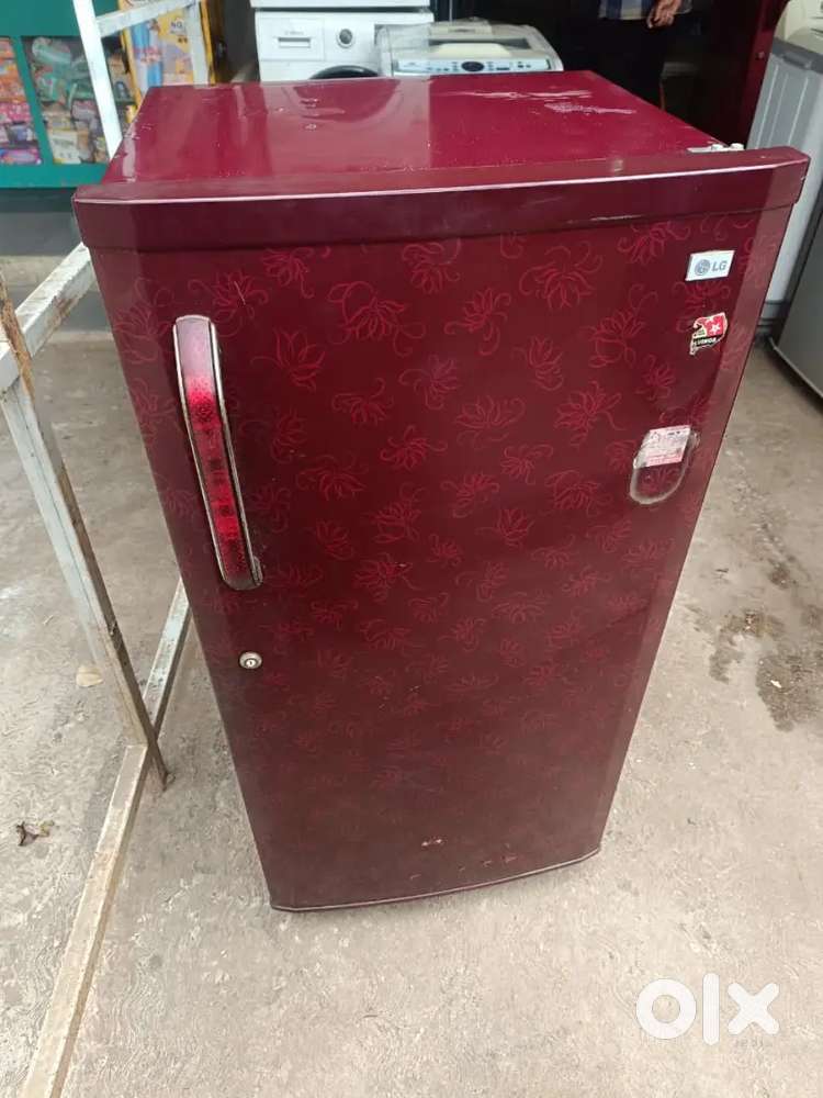 Single door fridge